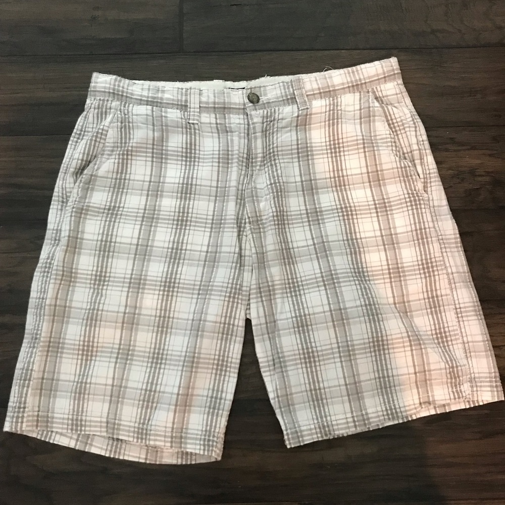 Plaid Shorts Khaki & Cream
